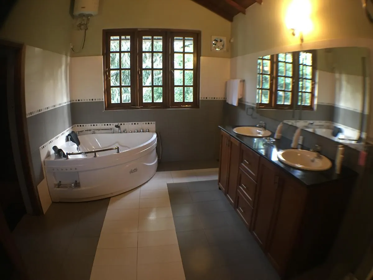 **** Hotel Villa Familia Kandy Sri Lanka