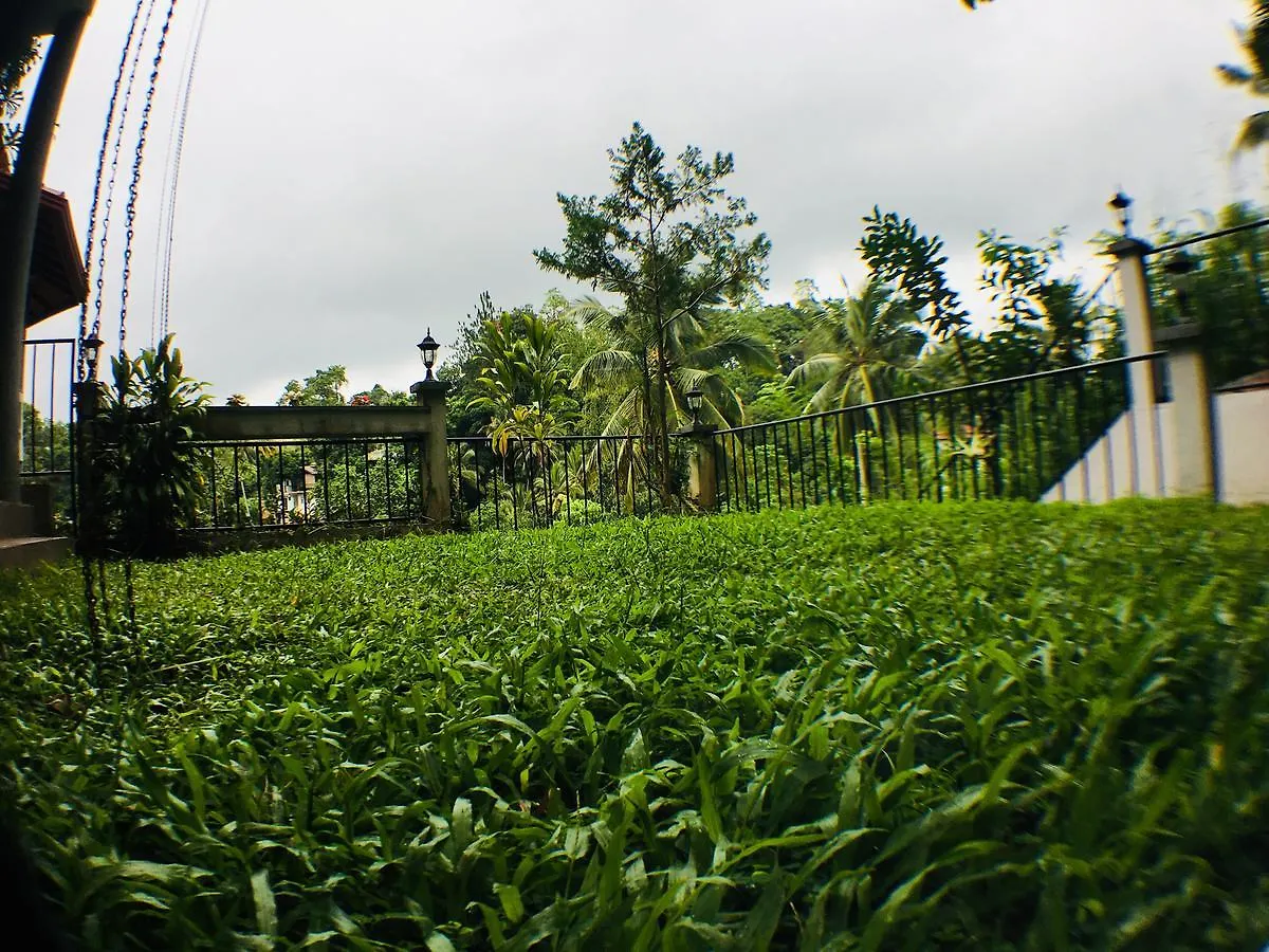 Hotel Villa Familia Kandy